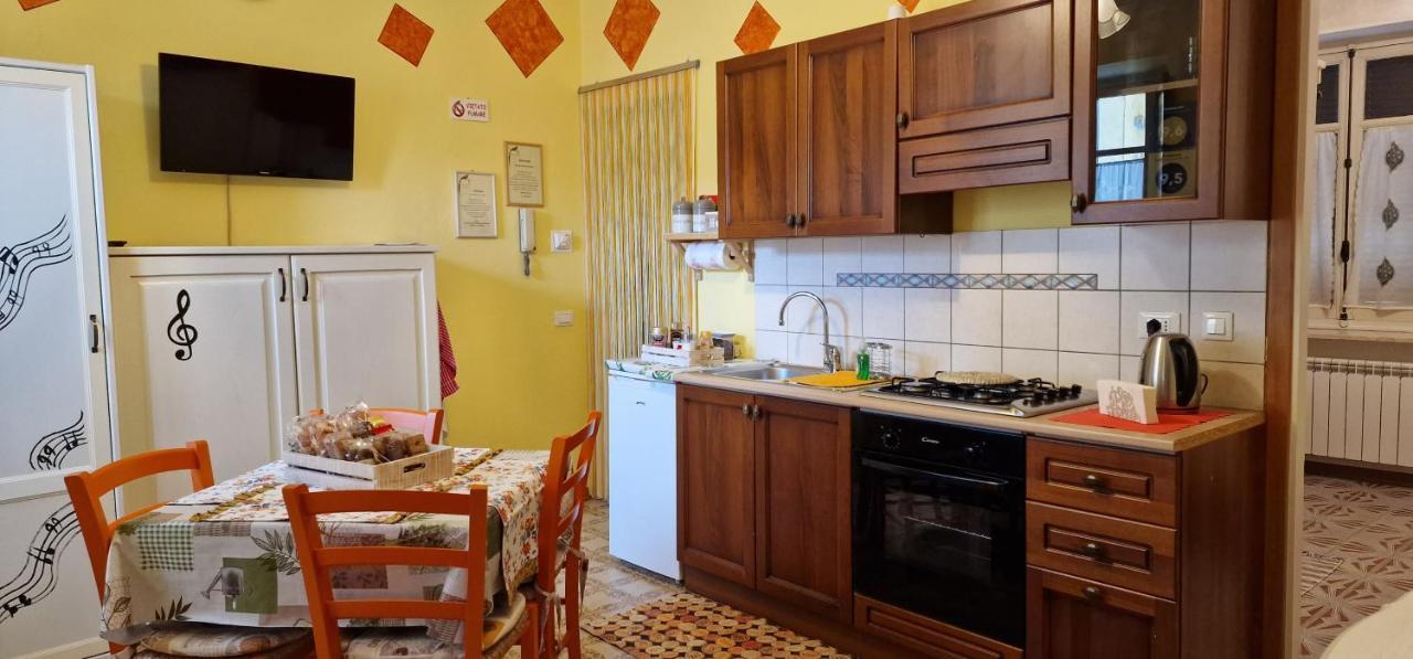 Casa Soggiorno Il Quetzales ヴァレンツァ エクステリア 写真
